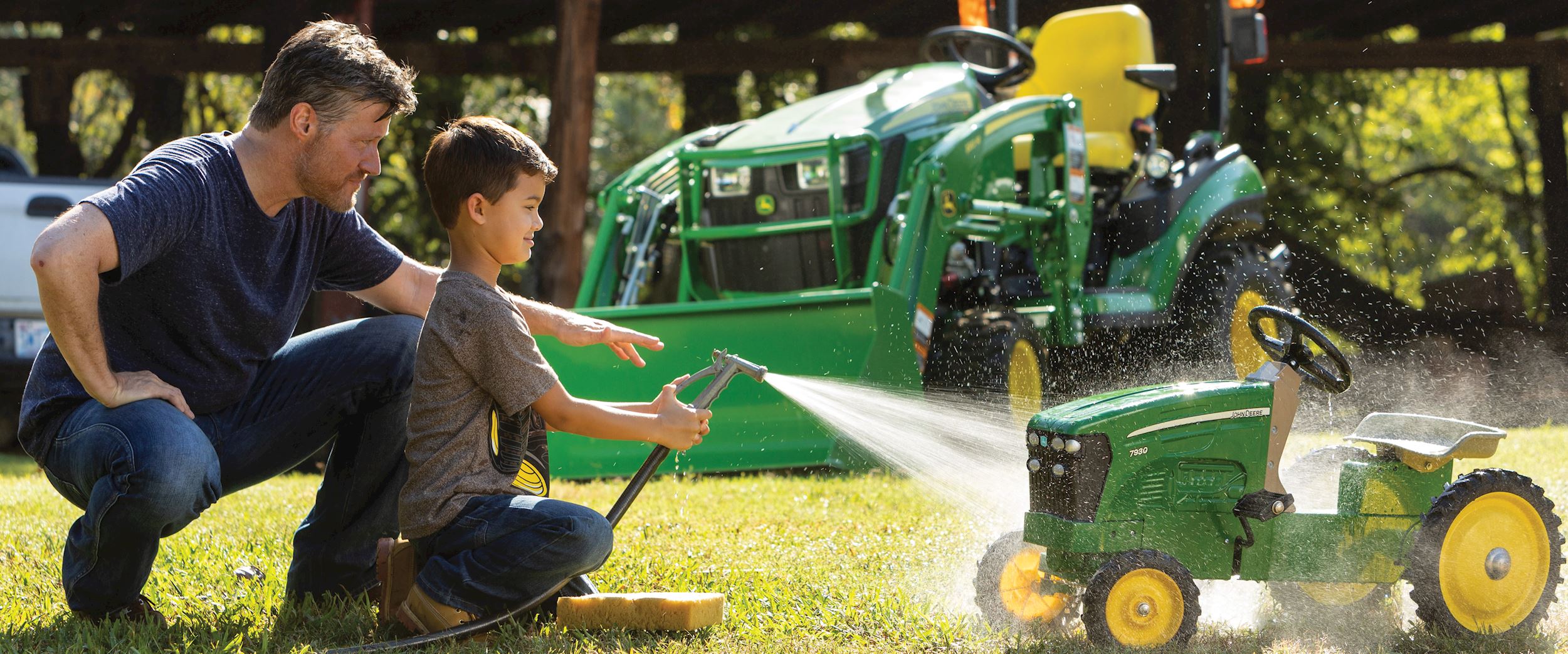 John Deere kids ride-on tractor